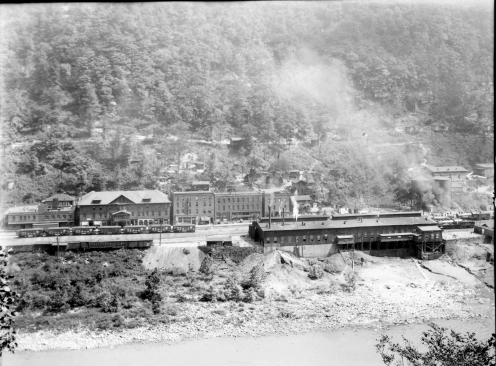 The town of Thurmond during its hay day; taken from across the New River